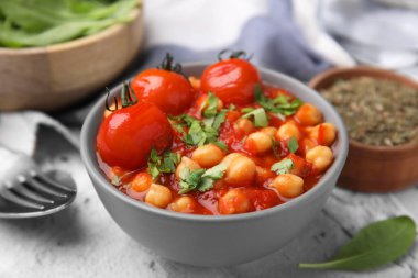 Masada nefis nohut körisi, yakın plan.