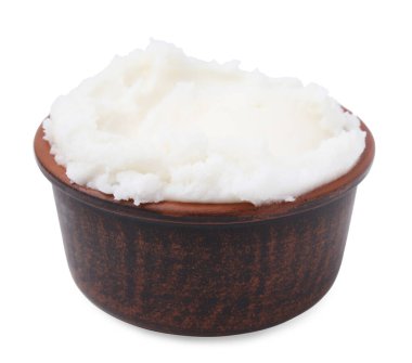 Beyazlar üzerinde izole edilmiş kasede leziz domuz yağı.