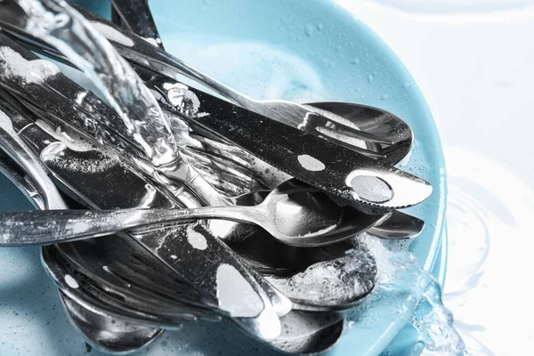Pouring Water Silverware Foam Closeup — Stock Photo, Image