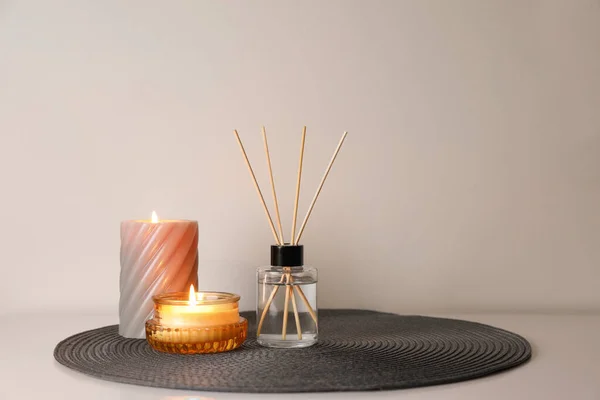 Aromatic Reed Air Freshener Burning Candles White Table — Fotografia de Stock