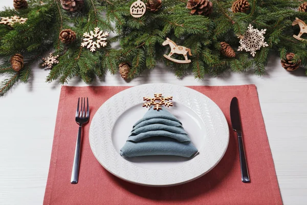 Luxury Festive Place Setting Beautiful Decor Christmas Dinner White Wooden — Fotografia de Stock