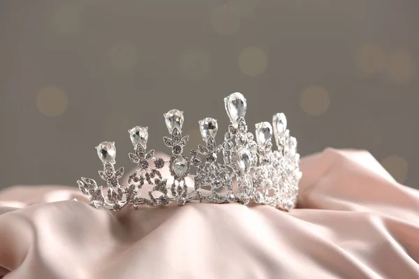 Beautiful Silver Tiara Diamonds Light Cloth —  Fotos de Stock