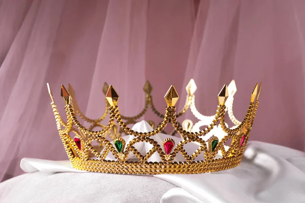 Beautiful Golden Crown Gems White Cloth — 스톡 사진