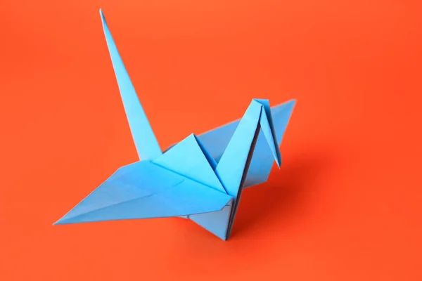 Origami Kunst Handgemaakte Papieren Kraan Oranje Achtergrond Close — Stockfoto