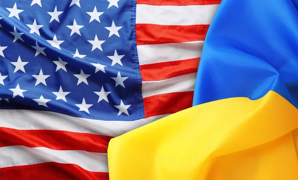 Banderas Nacionales Ucrania Estados Unidos Que Simbolizan Asociación Entre Países — Foto de Stock
