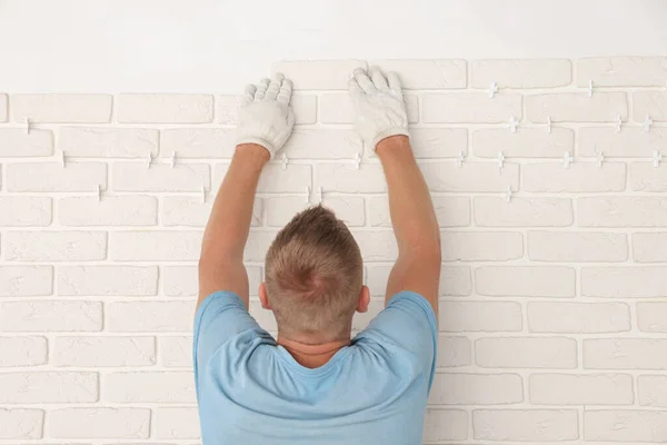 Professional Builder Installing New White Decorative Bricks Wall Back View — Fotografia de Stock