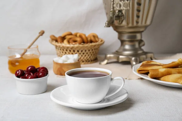 Ароматический Чай Традиционный Русский Самовар Угощения Столе — стоковое фото