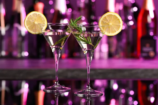 Martini Glasses Refreshing Cocktail Lemon Slices Rosemary Mirror Surface — Stock Photo, Image