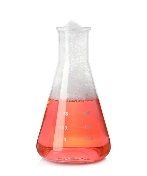 Frasco Laboratório Com Líquido Colorido Isolado Sobre Branco Reação Química — Fotografia de Stock