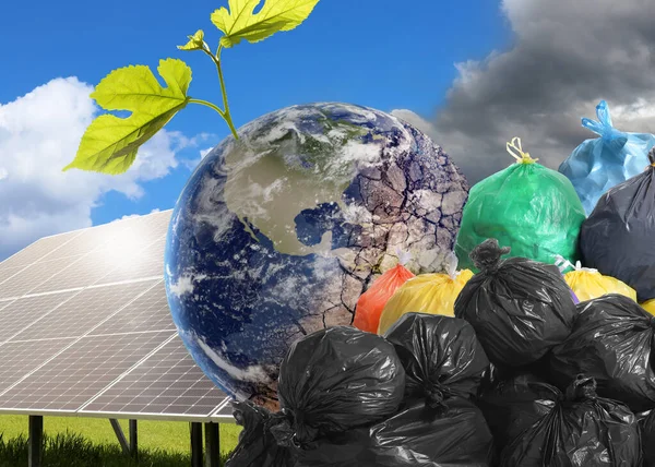 Umweltverschmutzung Collage Unterteilt Saubere Und Kontaminierte Erde Globus Mit Sämlingen — Stockfoto