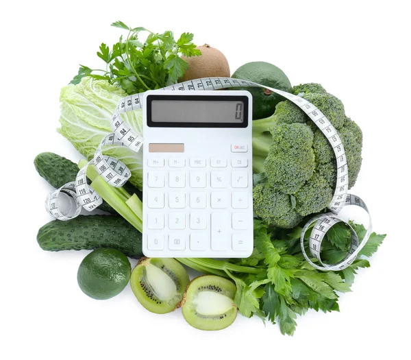 计算器 白色背景的测量磁带和食品 顶部视图 体重减轻概念 — 图库照片