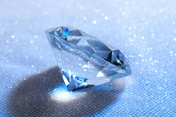 Hermoso Diamante Deslumbrante Tela Brillo Blanco Primer Plano — Foto de Stock