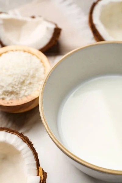 Bowl Delicious Coconut Milk Flakes Coconuts White Table — Stock Fotó