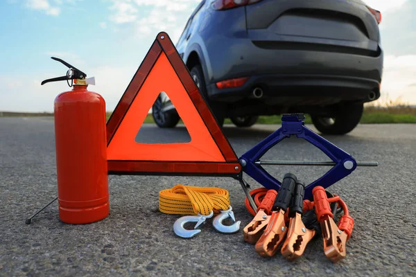 Emergency Warning Triangle Car Safety Equipment Outdoors — Stock Photo, Image