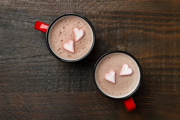 Koppar Aromatiskt Kaffe Med Hjärtformade Marshmallows Träbord Platt Låg — Stockfoto