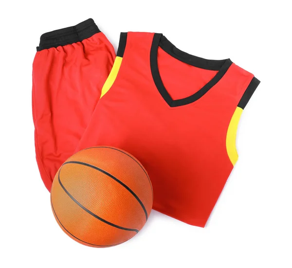 Basketballuniform Und Ball Auf Weißem Hintergrund Draufsicht — Stockfoto