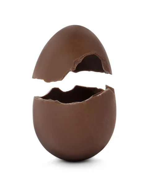 Huevo Chocolate Con Leche Rota Sobre Fondo Blanco —  Fotos de Stock
