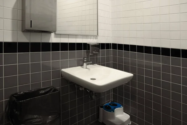 Public Toilet Interior Sink Mirror — стоковое фото