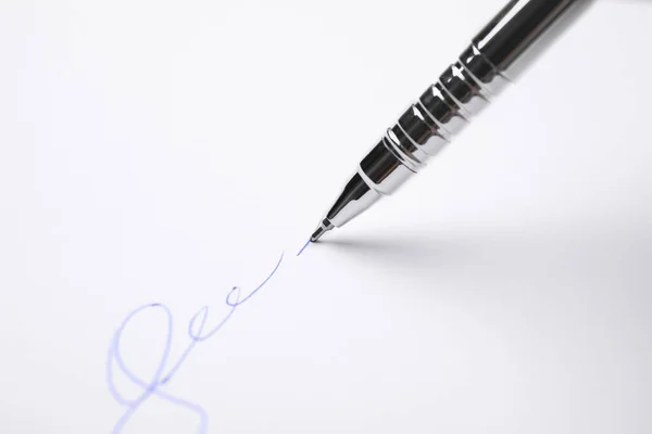 Signing Sheet White Paper Pen Closeup — Fotografia de Stock