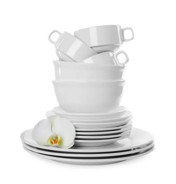 白色背景上的一套餐具和花 — 图库照片