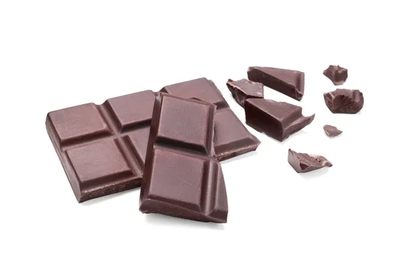 Trozos Deliciosa Barra Chocolate Negro Sobre Fondo Blanco —  Fotos de Stock