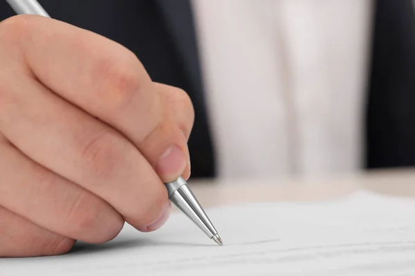 Man Signing Document Table Closeup View — Φωτογραφία Αρχείου