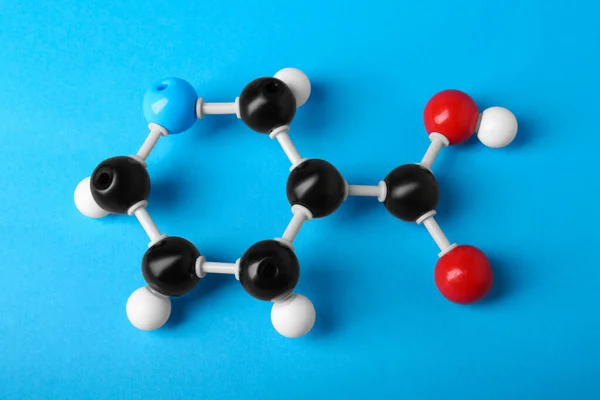 Molecola Vitamina Sfondo Azzurro Sopra Vista Modello Chimico — Foto Stock