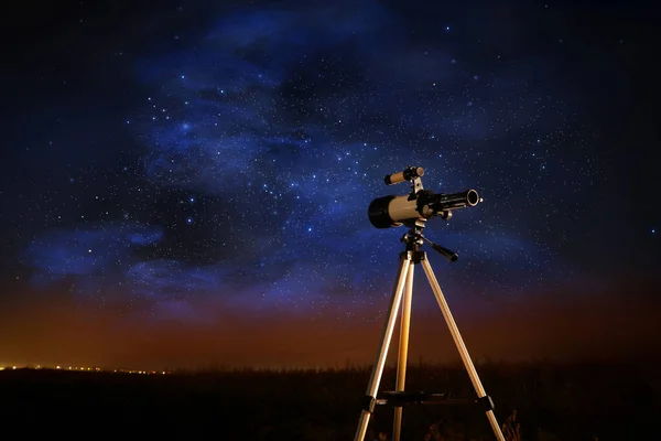 Novo Telescópio Astronomia Livre Espaço Para Texto Vista Pitoresca Estrelas — Fotografia de Stock