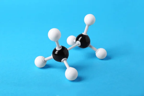 Molécula Álcool Sobre Fundo Azul Claro Modelo Químico — Fotografia de Stock