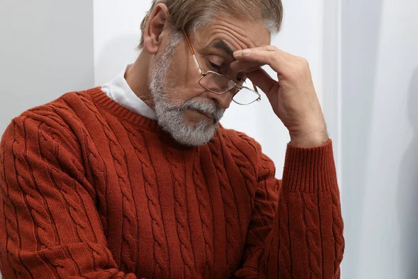 Upset Senior Man Home Loneliness Concept — Stock Photo, Image