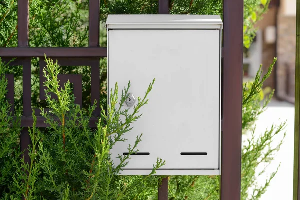 White Metal Letter Box Fence Tree Outdoors — Fotografia de Stock