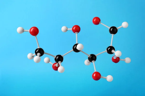 Glukosemolekül Auf Hellblauem Hintergrund Chemisches Modell — Stockfoto