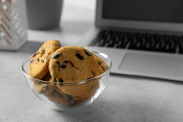 Chocolate Chip Cookies Light Gray Table Workplace Space Text — Stock Photo, Image