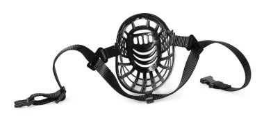 Siyah plastik köpek ağızlığı beyaza izole edilmiş.