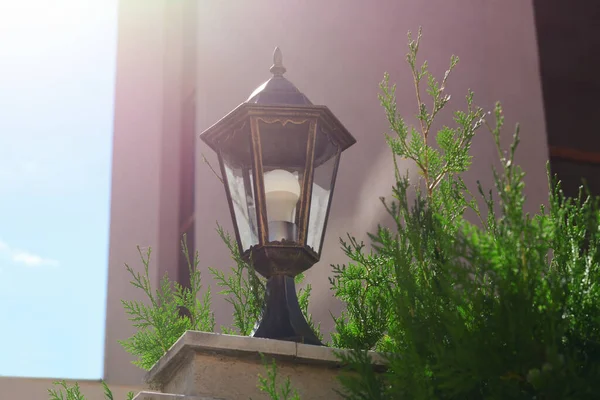 Pillér Vintage Utcai Lámpa Szabadban Napsütéses Napon — Stock Fotó