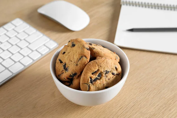 Chocolate Chip Cookies Wooden Table Workplace — Stock Photo, Image