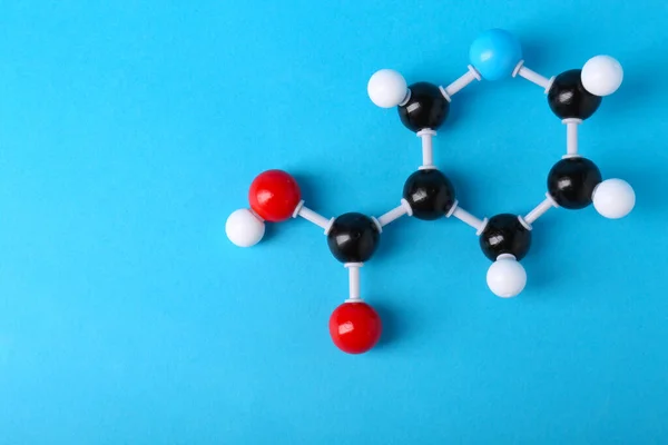 Molecola Vitamina Sfondo Azzurro Vista Dall Alto Con Spazio Testo — Foto Stock