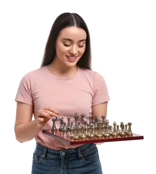 Счастливая Женщина Держит Шахматную Доску Играть Игровыми Фигурами Белом Фоне — стоковое фото