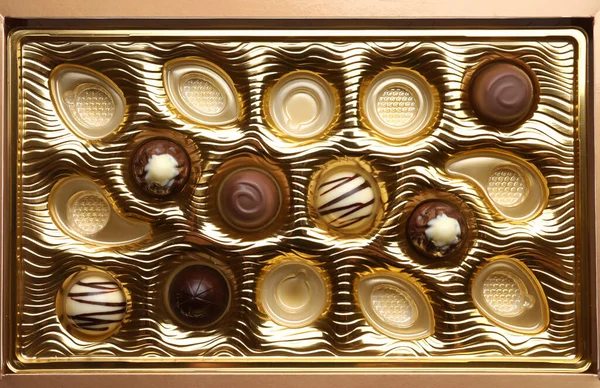 Caixa Parcialmente Vazia Doces Chocolate Como Fundo Vista Superior — Fotografia de Stock