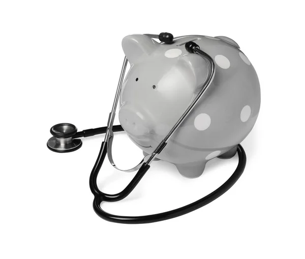 Prasátko Banka Stetoskopem Bílém Pozadí Zdravotní Pojištění — Stock fotografie