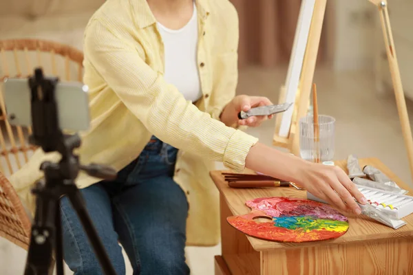 Teacher Conducting Online Painting Lesson Home Closeup Time Hobby — Stock Photo, Image