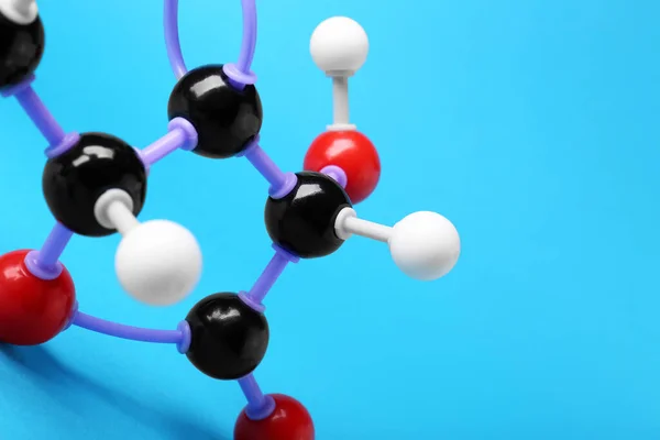 Közelkép Vitamin Molekula Világoskék Háttér Hely Szövegnek Kémiai Modell — Stock Fotó