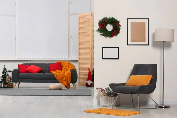 Comfortable Furniture Stylish Room Decorated Christmas Interior Design — Stok Foto