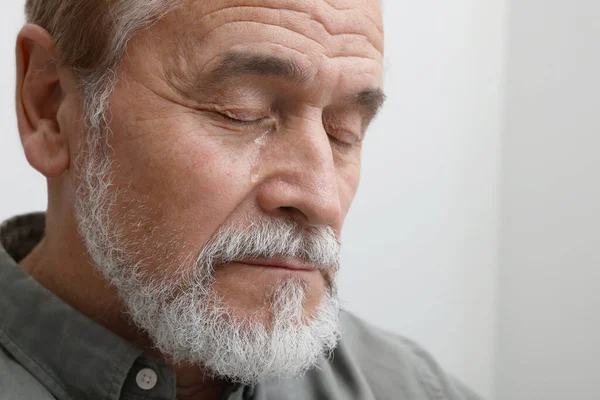 Upset Senior Man Crying Indoors Closeup Loneliness Concept — Stock Photo, Image