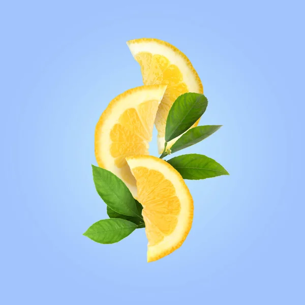 레몬을 파스텔 떨어지는 잎으로 놓으라 — 스톡 사진
