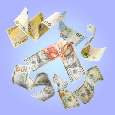 Para değişimi. Avro banknotları dolar olurken menekşe arkaplan üzerine düşüyor