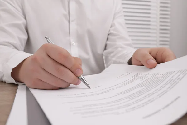 Man Signing Document Table Closeup View — Fotografia de Stock
