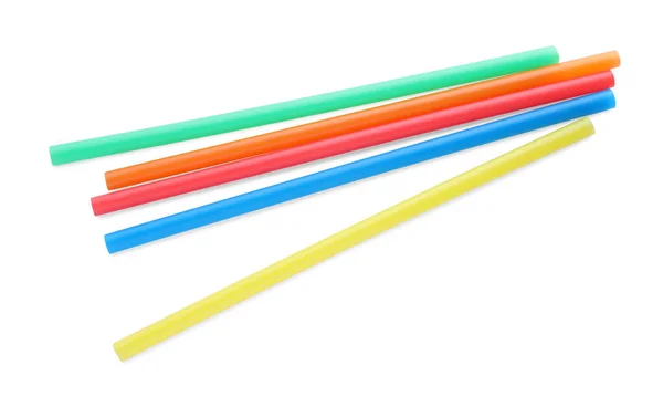 Beyaz Arkaplanda Renkli Plastik Kokteyl Tüpleri — Stok fotoğraf