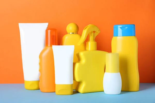 Veel Verschillende Zongebruinde Producten Kleur Achtergrond — Stockfoto