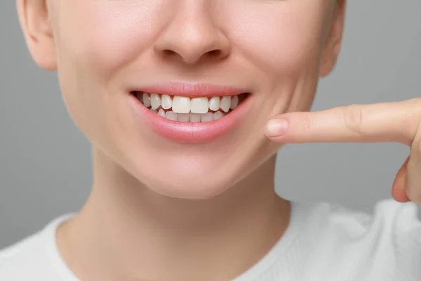 Woman Showing Healthy Gums Grey Background Closeup — Stock Photo, Image